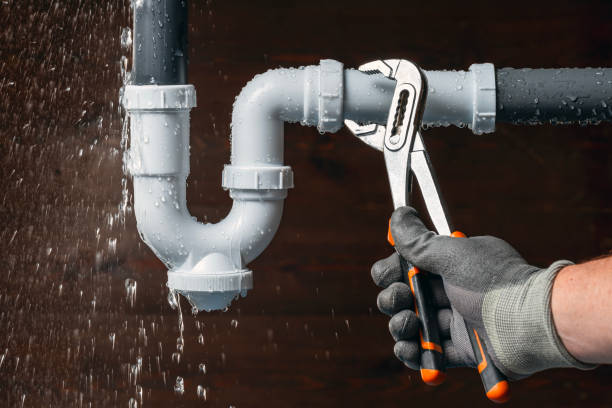 Professional Leak Detection technician working in Kinta, OK